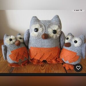 WHIMSICAL PLUSH OWL FAMILY TABLETOP/MANTEL DECORATION OR CHILD' ROOM DECOR